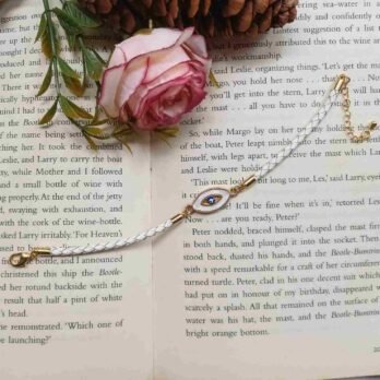 White Evil Eye Bracelet in Vegan Leather with Gold Clasp