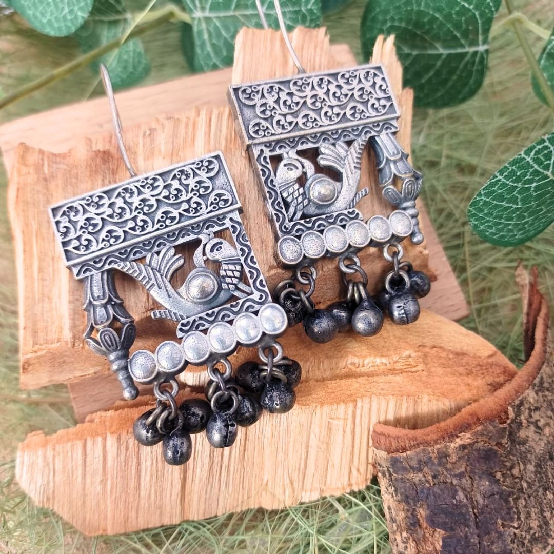 Umrao - Timeless Grace Earrings