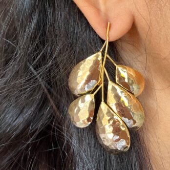 Gilded Petals – Earrings – Round leaves