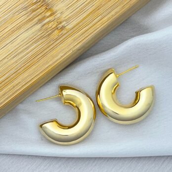 Golden Curve Hoops